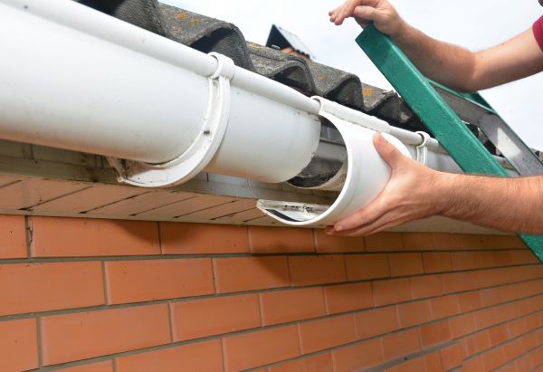 Gutter Maintenance in Rockwall
