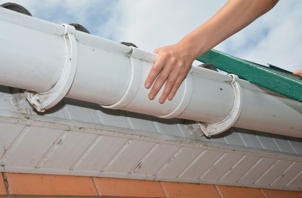 Gutter Reattachment in Rockwall